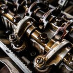 À l'intérieur du moteur de voiture